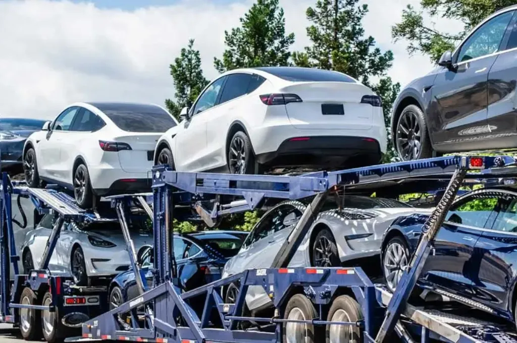 Luxury Vehicle Shipping services USA