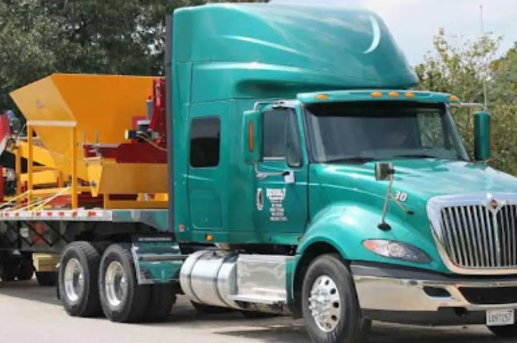 best Heavy Equipment Shipping Services USA