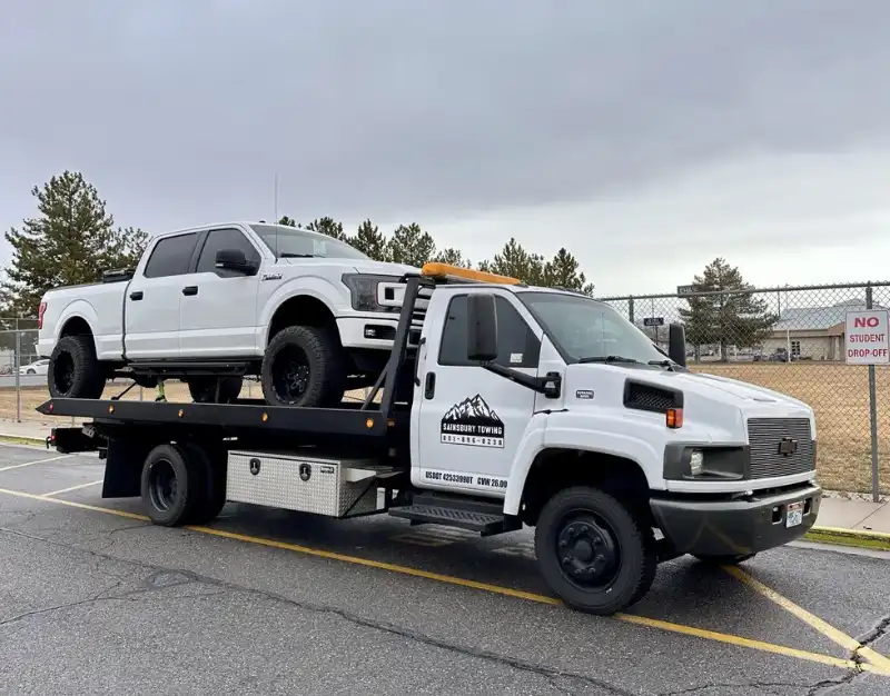 Cheapest Way to Tow a Car Long Distance